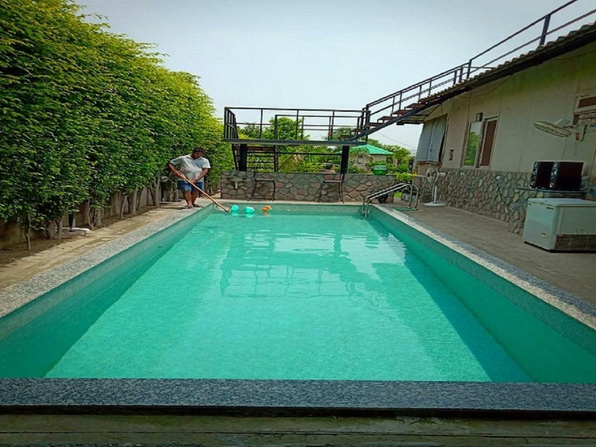 Ad Country Villa Noida Exterior foto